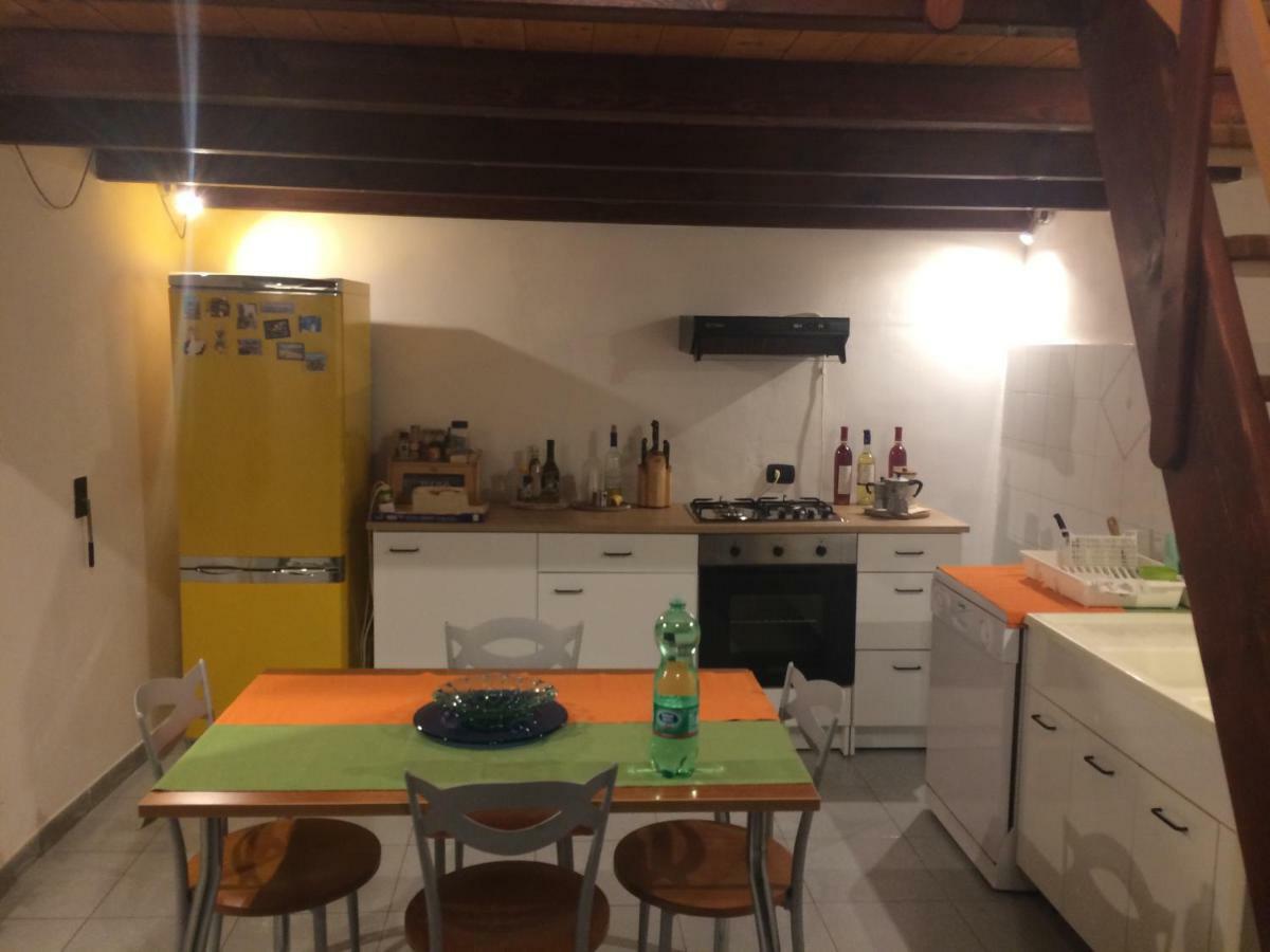 Casa Vacanze...Dei Teutonici Mesagne Bagian luar foto