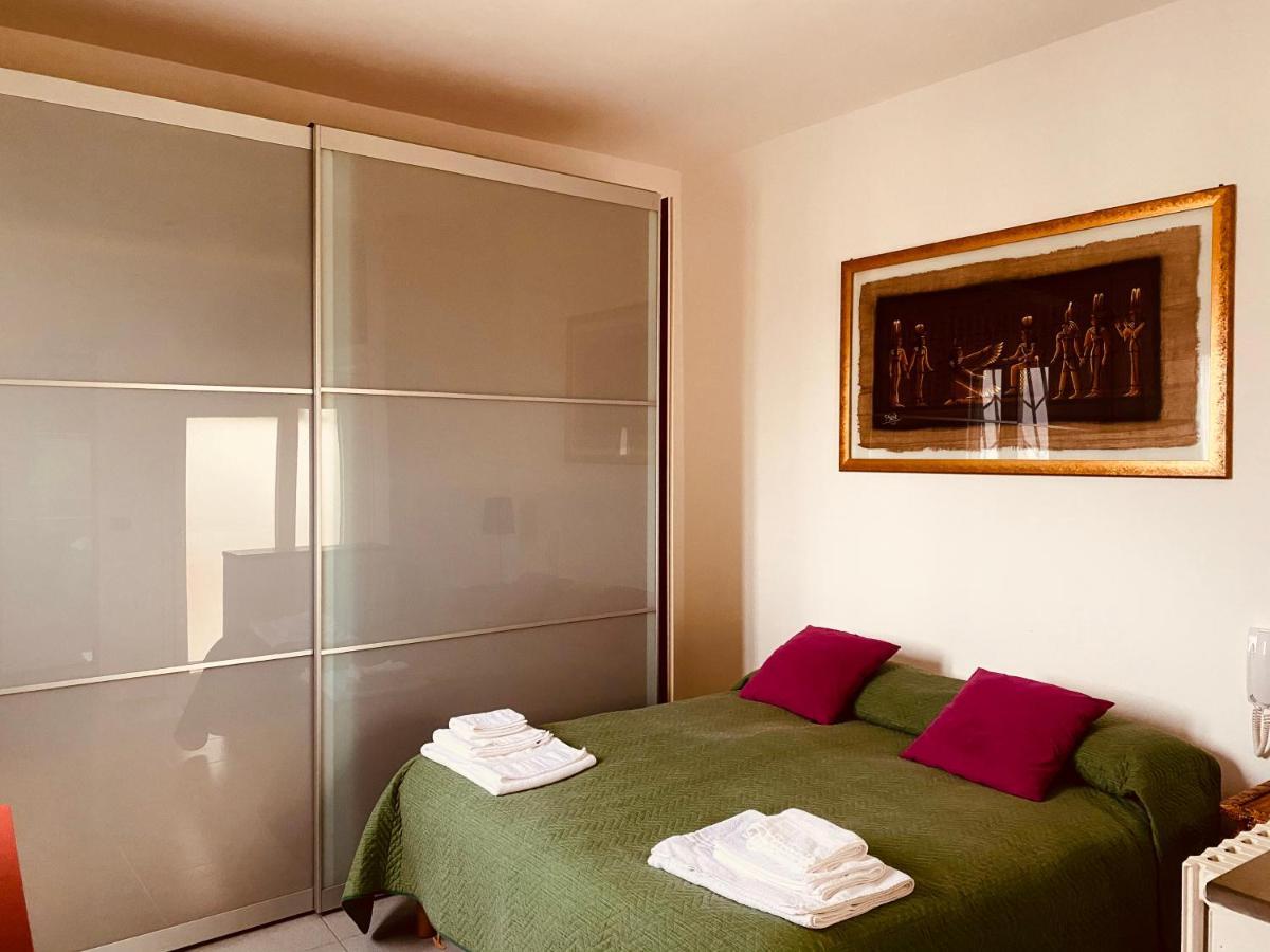 Casa Vacanze...Dei Teutonici Mesagne Bagian luar foto