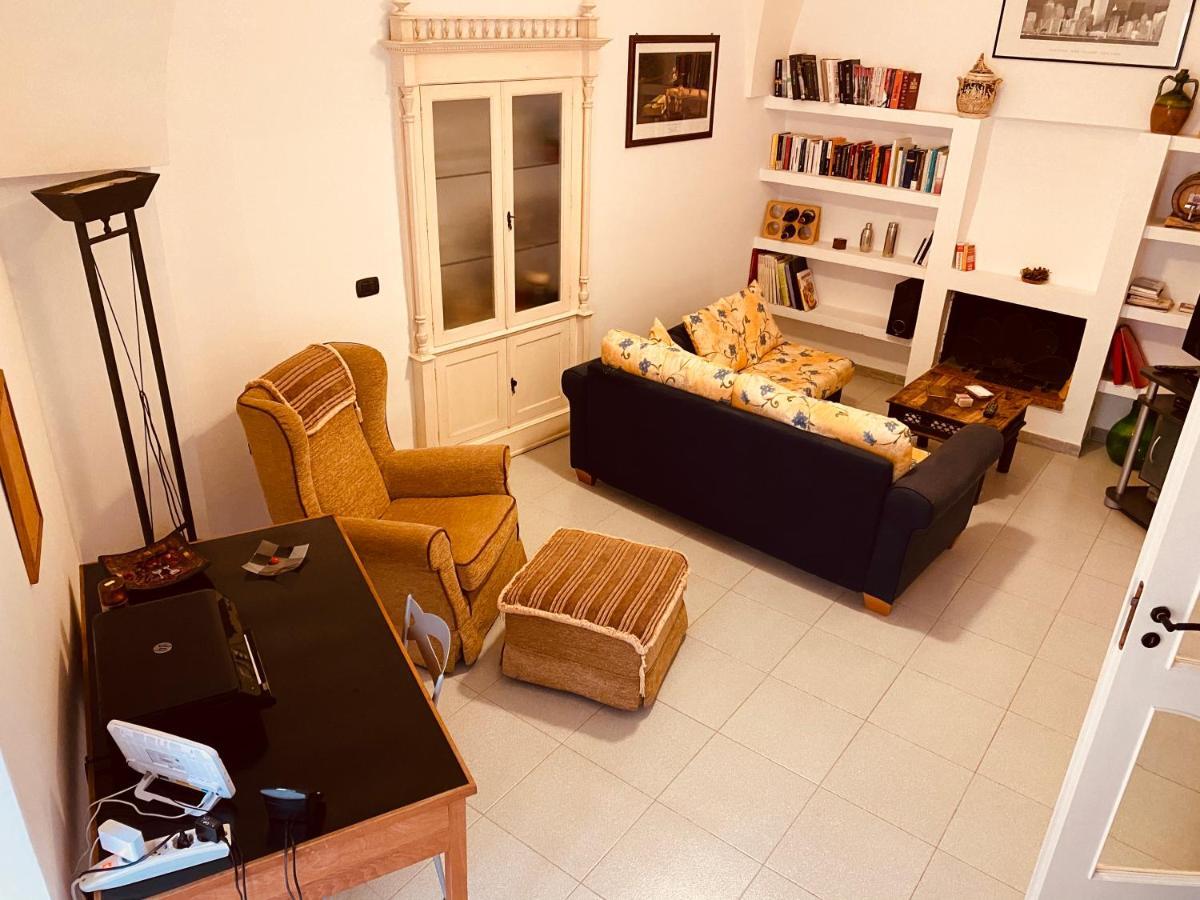 Casa Vacanze...Dei Teutonici Mesagne Bagian luar foto